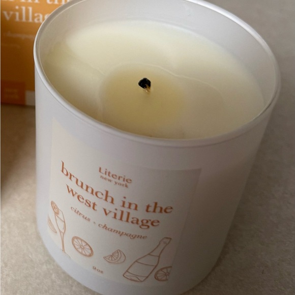 Citrus Champagne Scented Candle - Picture 2 of 6